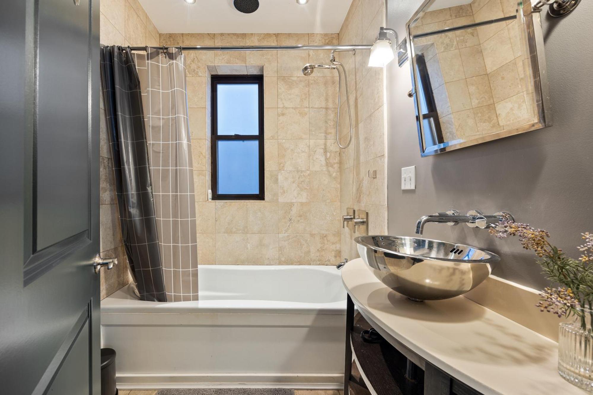 Wrigleyville Suites Chicago Ngoại thất bức ảnh
