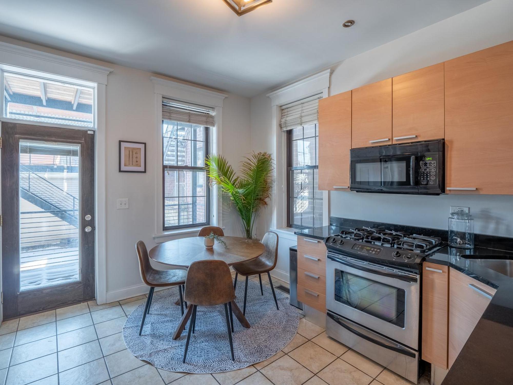 Wrigleyville Suites Chicago Ngoại thất bức ảnh